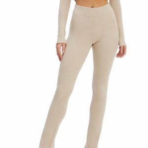 Good American Lettuce Edge Baby Flare Knit Pants